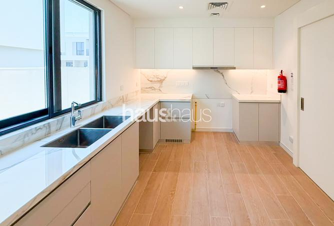 145067016 - Property Image 3