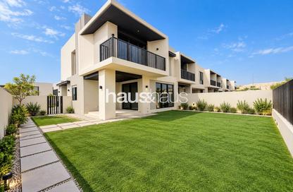 Townhouse - 4 - 5 for sale in Jebel Ali Village Townhouses - Jebel Ali Village - Jebel Ali - Dubai Townhouse - 4 - 5 for sale in Jebel Ali Village Townhouses - Jebel Ali Village - Jebel Ali - Dubai