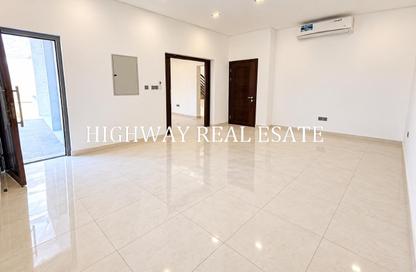 Villa - 4 - 5 for rent in Hoshi 1 - Hoshi - Al Badie - Sharjah