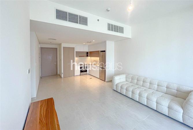 73812898 - Property Image 2