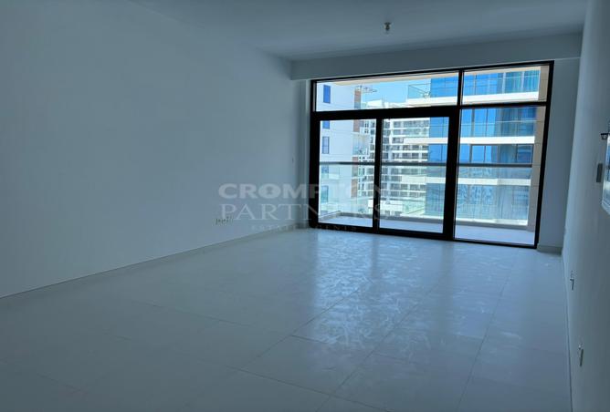 114161225 - Property Main Image