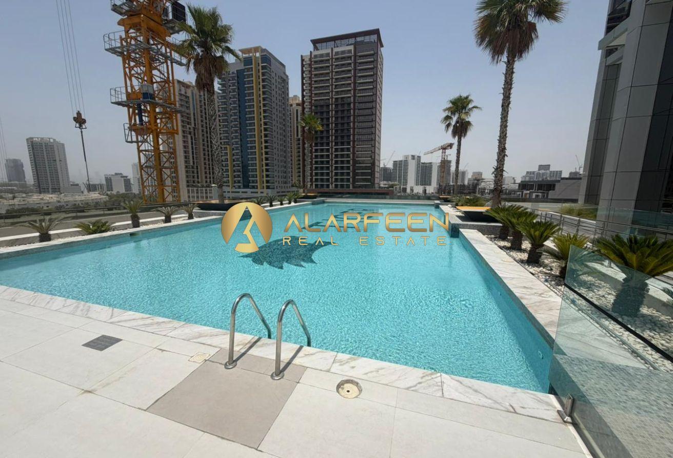 Luxurious Furnished / Best amenities / Near Circle photo 9