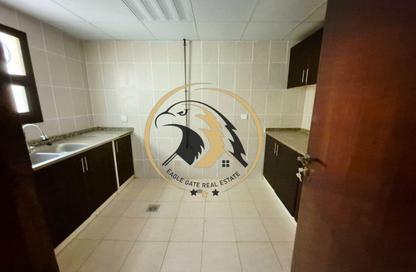 Apartment - 2 - 1 for rent in Fire Station Road - Muwaileh - Sharjah