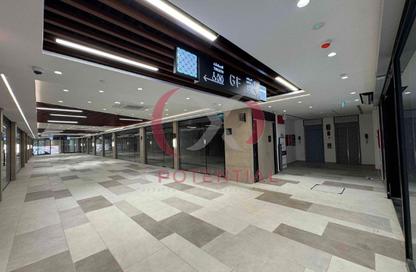 Shop - Studio - 1 for rent in Meena Bazaar - Al Souk Al Kabeer - Bur Dubai - Dubai