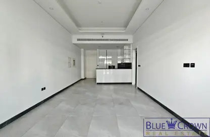 شقة - غرفة نوم - 2 حمامات للبيع في كيرف باي سيترو - ارجان - دبي