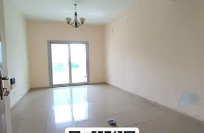 شقة - غرفة نوم - 2 حمامات للايجار في الخان - الشارقة