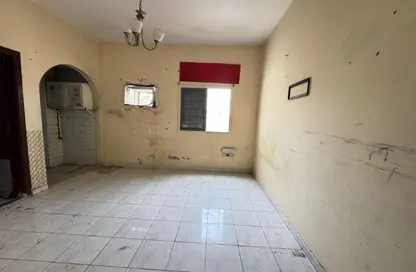 شقة - 1 حمام للايجار في بناية البطينة 9 - البطينة - الشارقة