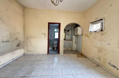 Apartment - Studio - 1 Bathroom for rent in Al Butina 9 Building - Al Butina - Sharjah