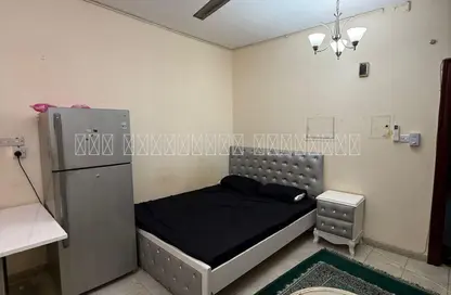 Apartment - 1 Bathroom for rent in Sohool Building - Al Butina - Sharjah