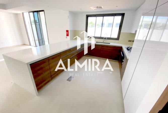 53994875 - صورة العقار 3