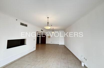 Apartment - 2 Bedrooms - 3 Bathrooms for rent in Burj Al Nujoom - Downtown Dubai - Dubai