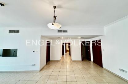 Apartment - 2 Bedrooms - 3 Bathrooms for rent in Burj Al Nujoom - Downtown Dubai - Dubai