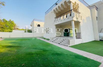 Villa - 5 Bedrooms - 4 Bathrooms for rent in Jumeirah 1 Villas - Jumeirah 1 - Jumeirah - Dubai