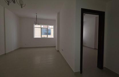 Apartment - 1 Bedroom - 2 Bathrooms for rent in Al Amira Village - Al Yasmeen - Ajman
