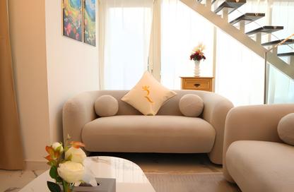 Apartment - 2 Bedrooms - 3 Bathrooms for rent in Oasis Residences - Masdar City - Abu Dhabi