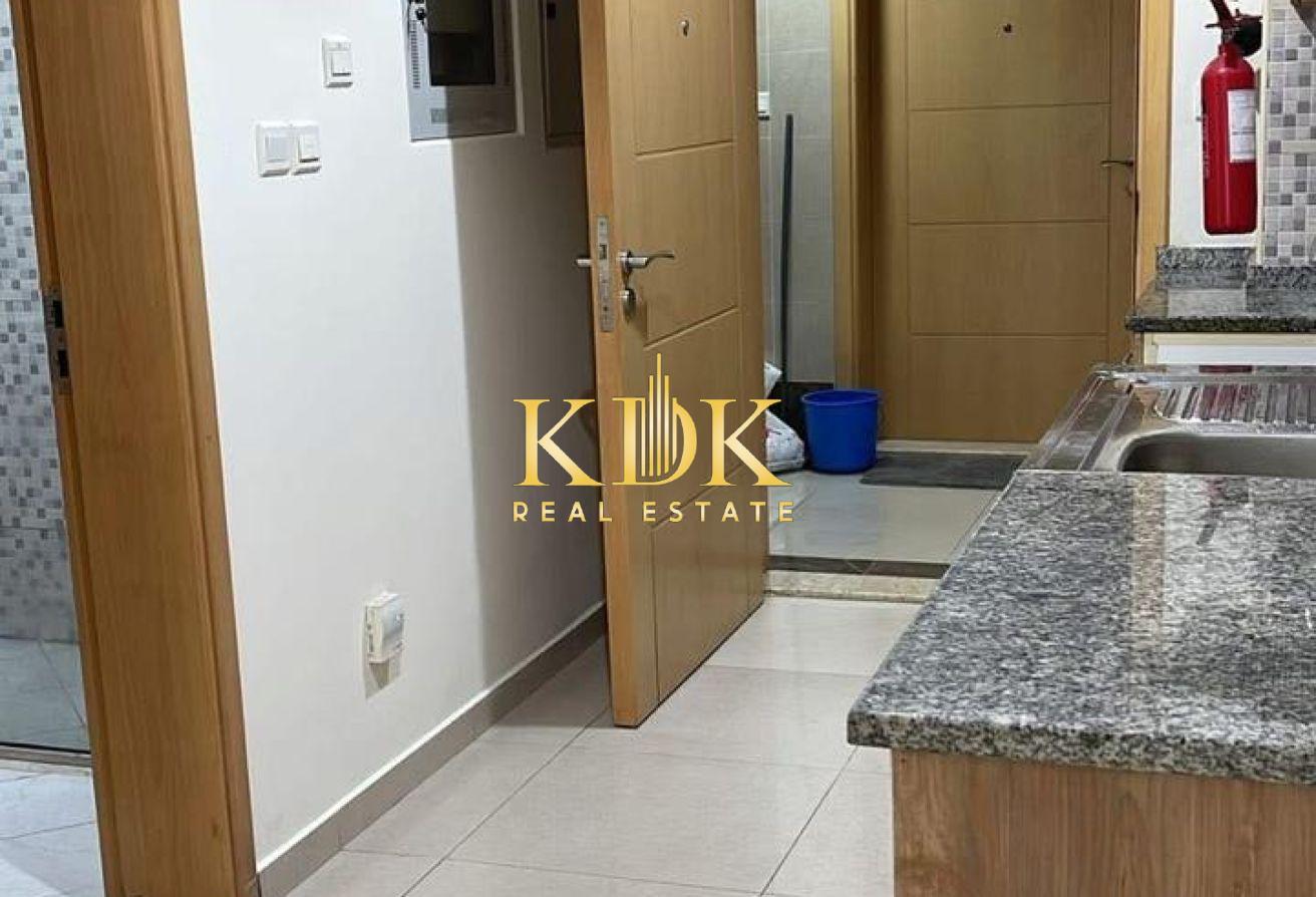 Elegant Studio | Comfortable Living | Call Now photo 5