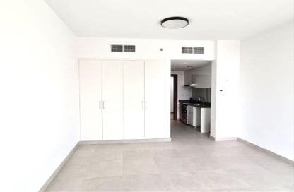 Apartment - Studio - 1 Bathroom for rent in Areej Apartments - Aljada - Sharjah