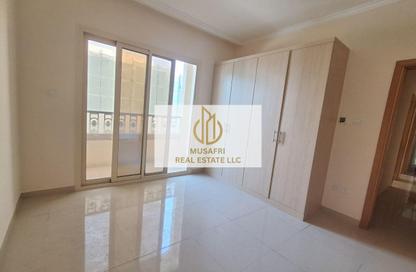 Apartment - 3 Bedrooms - 3 Bathrooms for rent in Muwailih Building - Muwaileh - Sharjah