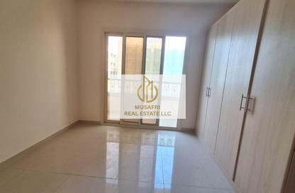Apartment - 3 Bedrooms - 3 Bathrooms for rent in Muwailih Building - Muwaileh - Sharjah