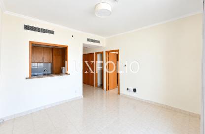 Apartment - 1 - 1 for rent in The Links East Tower - The Links - The Views - Dubai