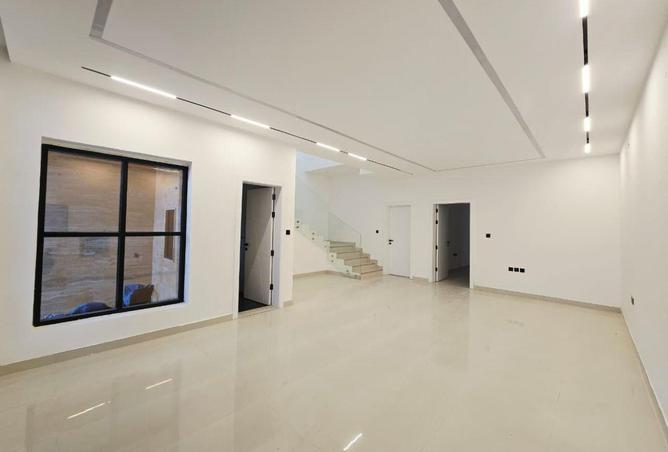 111842717 - Property Image 3