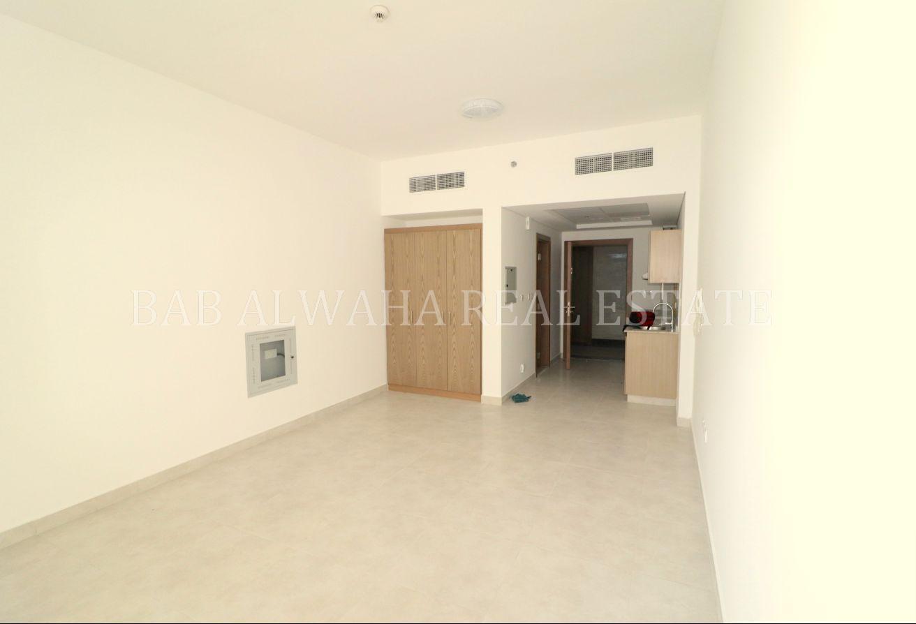 Opp Silicon Mall Large Bright Studio in Binghattii photo 9