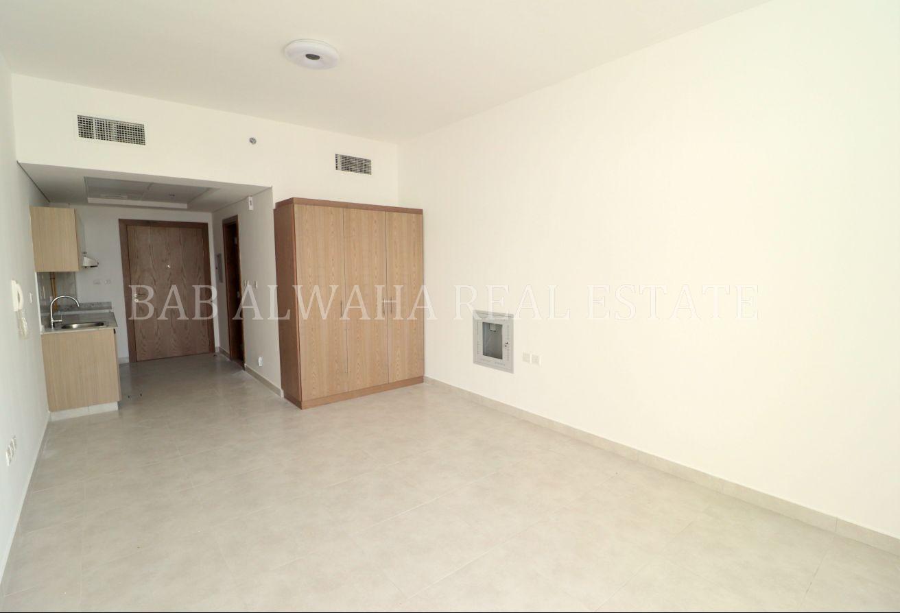 Opp Silicon Mall Large Bright Studio in Binghattii photo 8