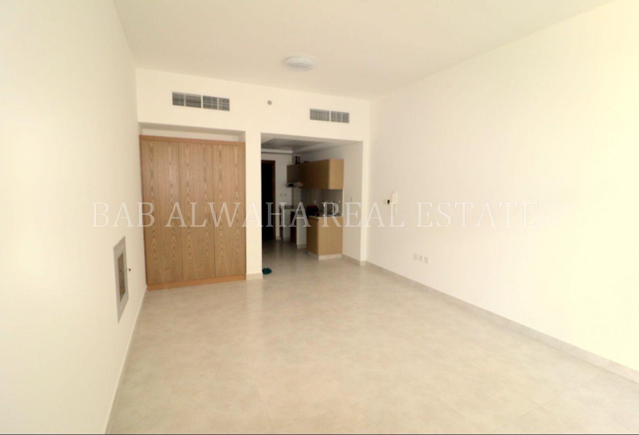 Opp Silicon Mall Large Bright Studio in Binghattii photo 10
