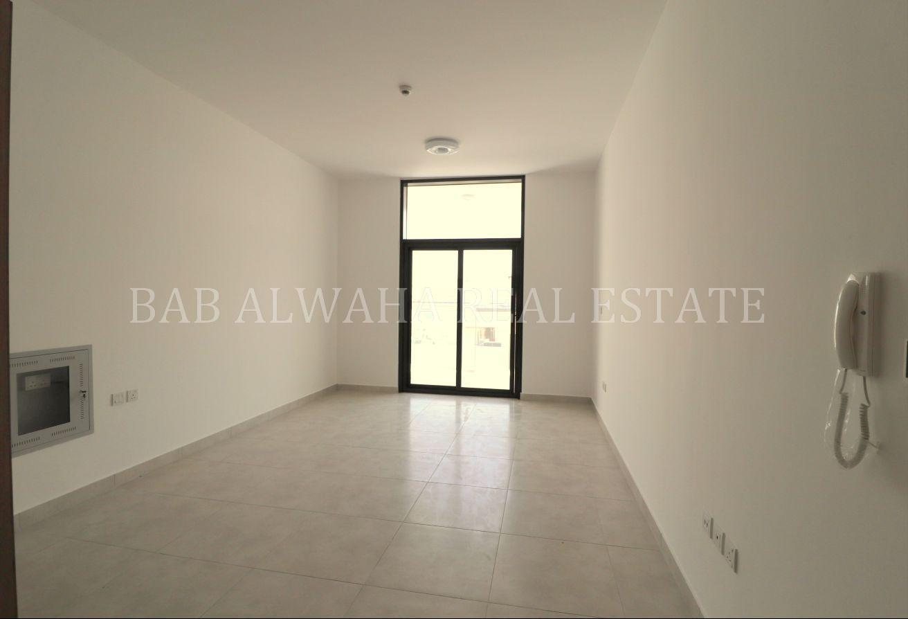 Opp Silicon Mall Large Bright Studio in Binghattii photo 7