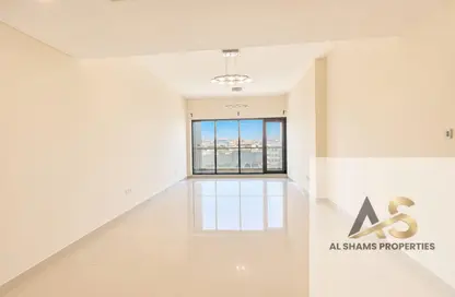 شقة - 2 غرف نوم - 3 حمامات للايجار في بناية ارزكو حمريه - الحمرية - بر دبي - دبي شقة - 2 غرف نوم - 3 حمامات للايجار في بناية ارزكو حمريه - الحمرية - بر دبي - دبي