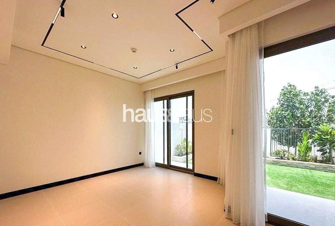 83647657 - Property Image 3