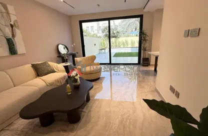 تاون هاوس - 2 غرف نوم - 3 حمامات للبيع في الينابيع 5 - الينابيع - دبي