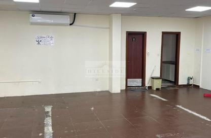 Shop - Studio - 1 for rent in Building Y11 - England Cluster - International City - Dubai Shop - Studio - 1 for rent in Building Y11 - England Cluster - International City - Dubai