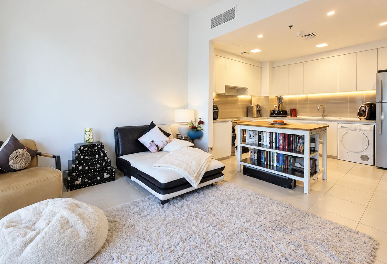 2 bedroom apartment in Zahra Apartments 1B, Town Square: 10