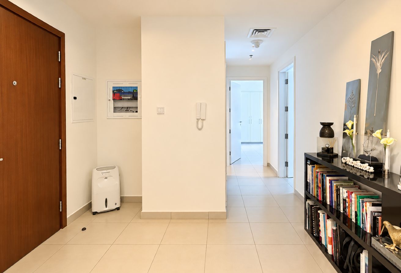 2 bedroom apartment in Zahra Apartments 1B, Town Square: 11