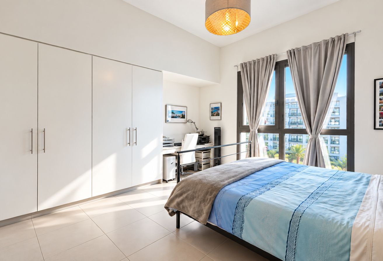 2 bedroom apartment in Zahra Apartments 1B, Town Square: 5