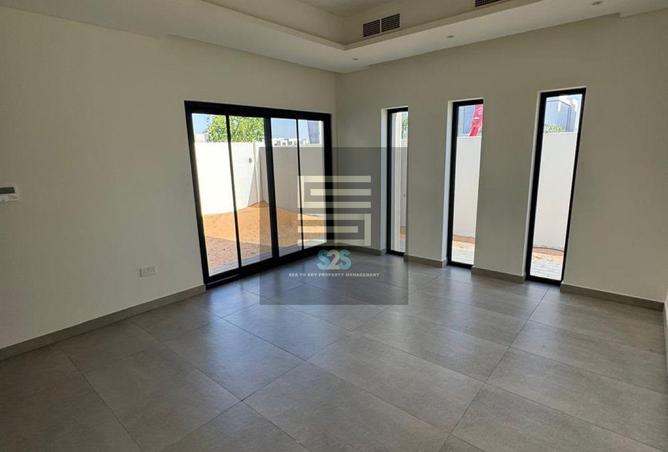 126085323 - Property Image 3