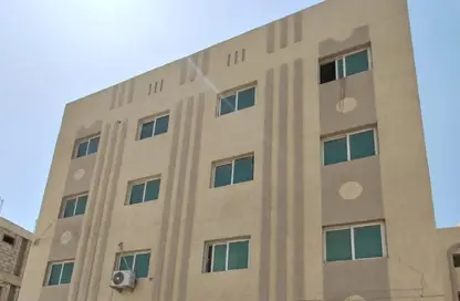 عمارة بالكامل - استوديو للبيع في مجمع مويلح - تجارية مويلح - الشارقة