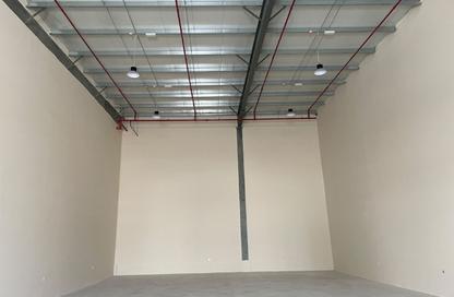 Warehouse - Studio - 1 for rent in Al Sajaa Industrial - Al Sajaa - Sharjah