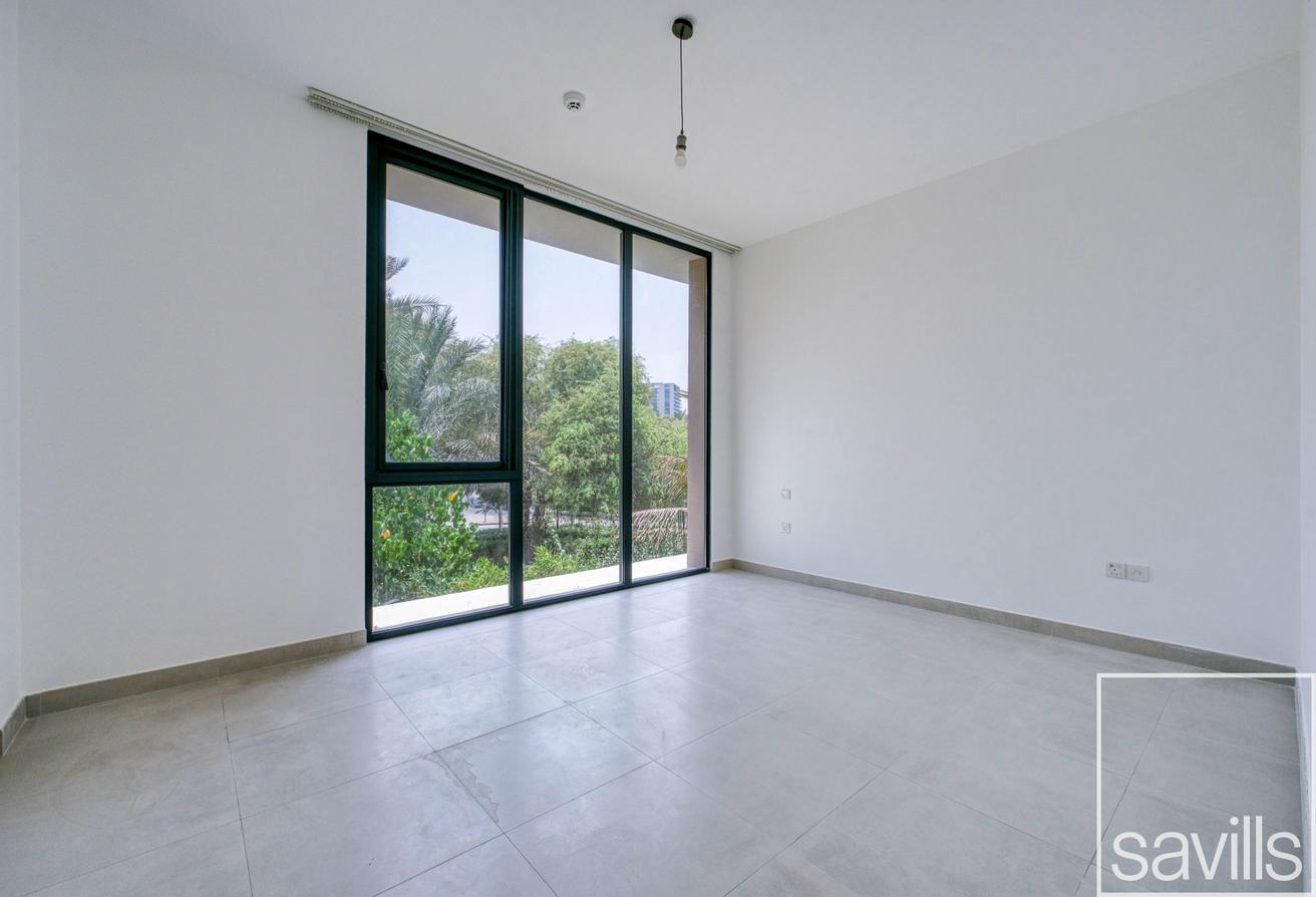 Large Corner Plot | Range Views | Multiple Options photo 11