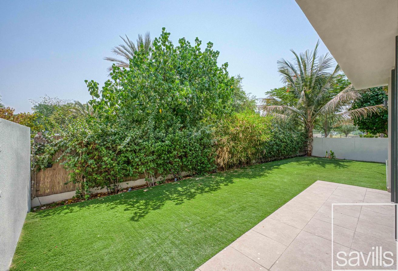 Large Corner Plot | Range Views | Multiple Options photo 25