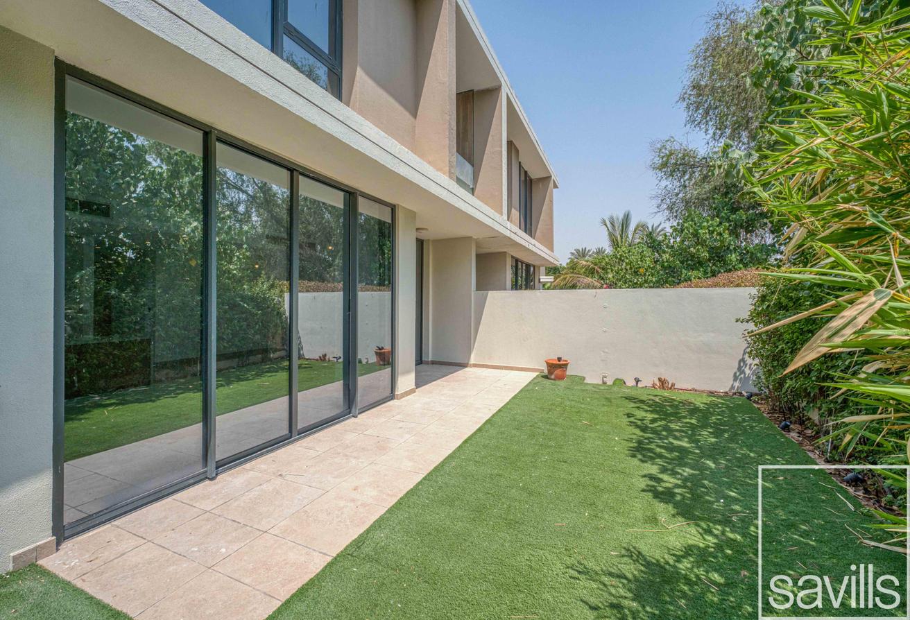 Large Corner Plot | Range Views | Multiple Options photo 13