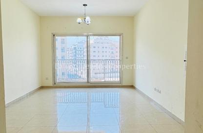 Apartment - 2 Bedrooms - 3 Bathrooms for rent in Al Malik Building - Al Warqa'a 1 - Al Warqa'a - Dubai