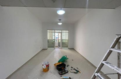 شقة - 2 غرف نوم - 3 حمامات للايجار في المجاز 1 - المجاز - الشارقة
