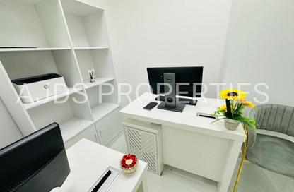 Office Space - Studio - 1 Bathroom for rent in Reem Residency - Al Karama - Dubai