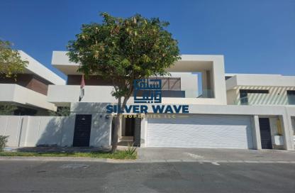 Villa - 4 Bedrooms - 6 Bathrooms for rent in West Yas - Yas Island - Abu Dhabi