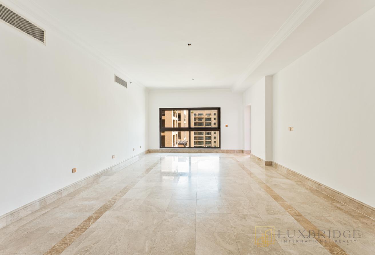 Spacious | Unfurnished | Prime Location photo 4