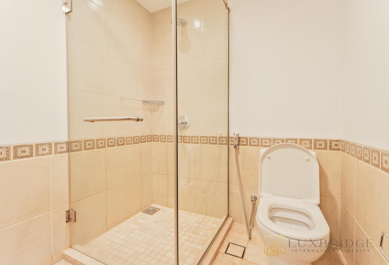 Spacious | Unfurnished | Prime Location photo 17