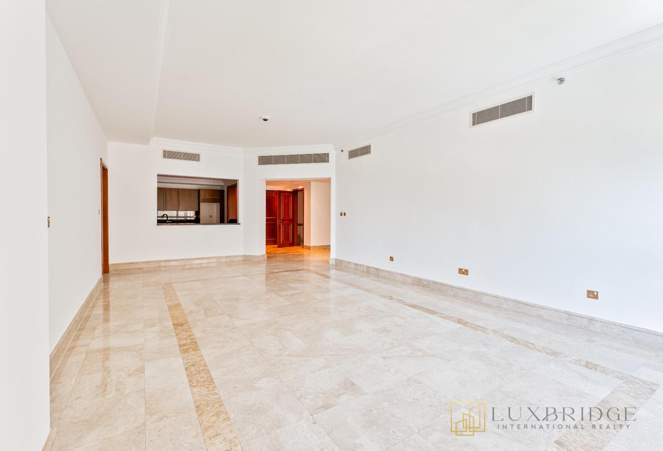 Spacious | Unfurnished | Prime Location photo 5