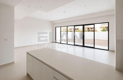Townhouse - 4 - 5 for sale in Opal Gardens - District 11 - Mohammed Bin Rashid City - Dubai